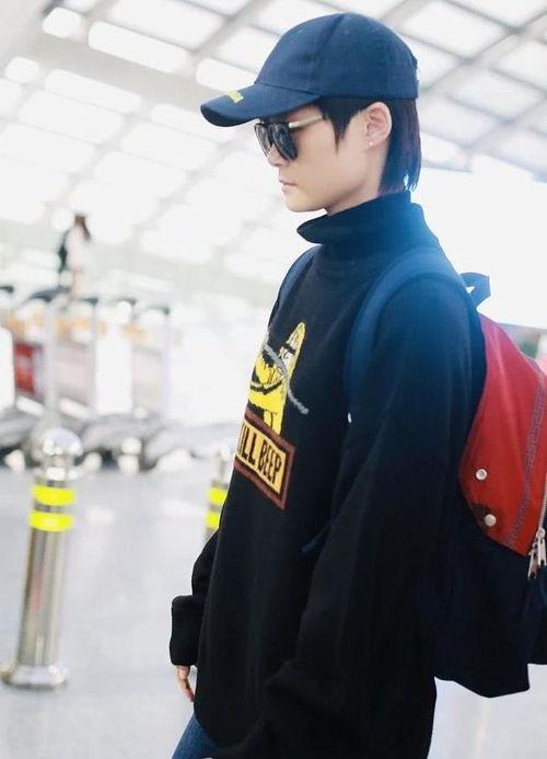 李宇春穿衣搭配网红