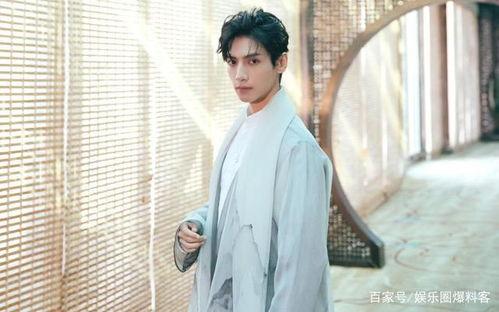 娱乐大爆料李易峰罗云熙,双星闪耀，幕后故事揭秘